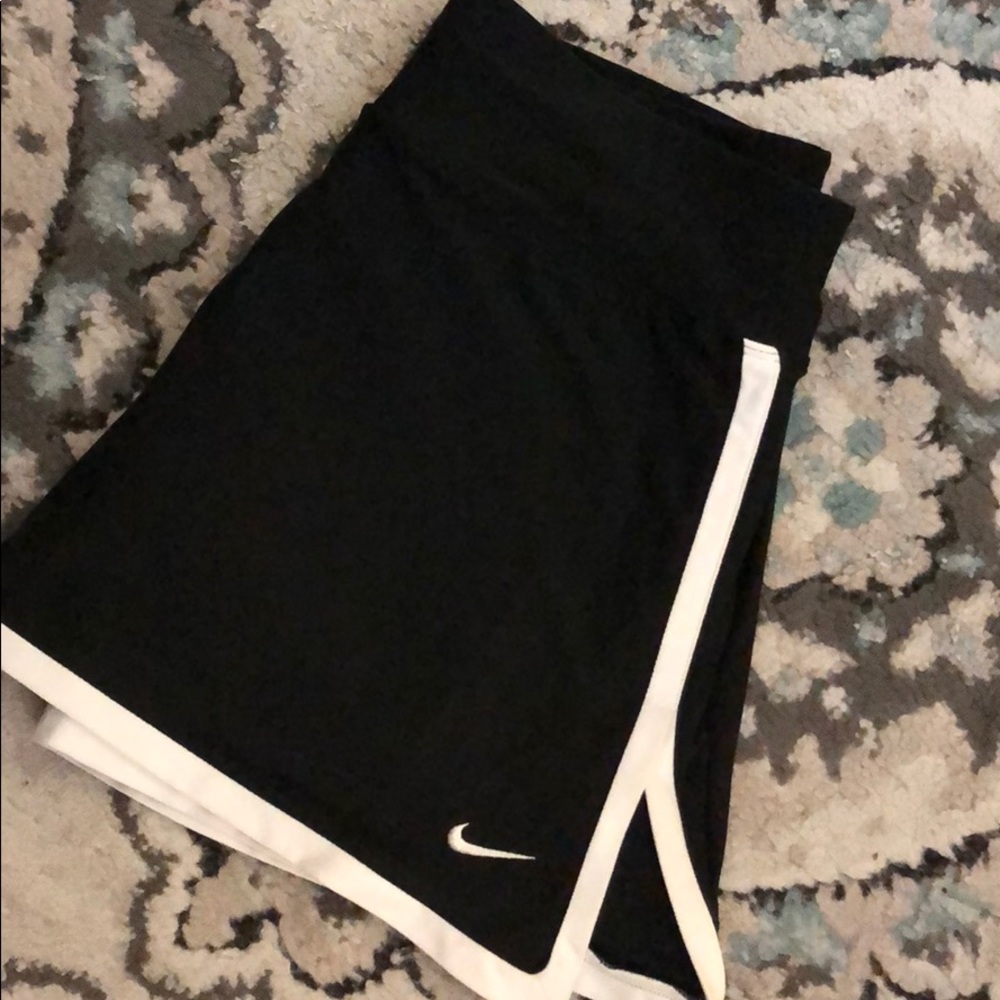 Black Nike dry fit skirt
